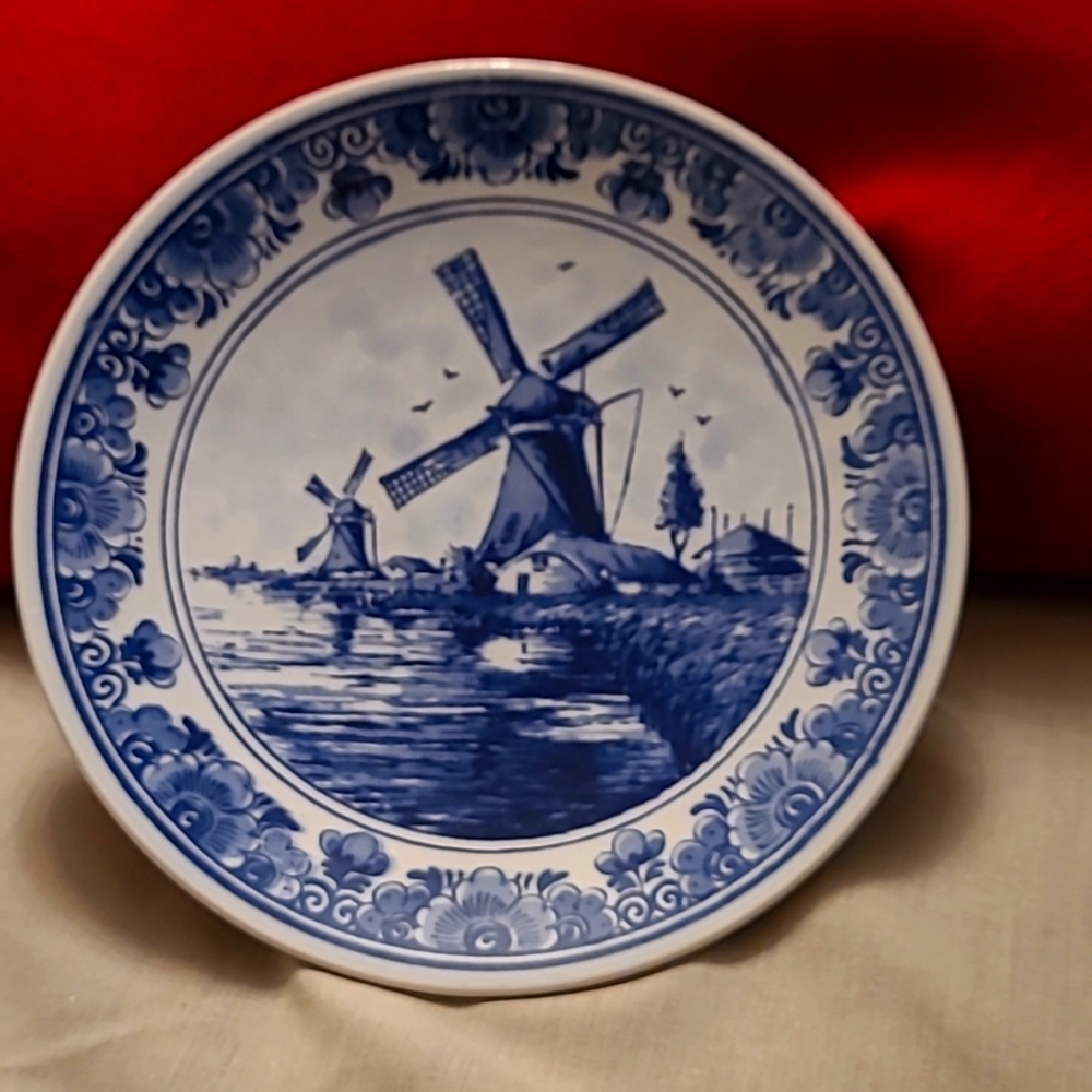 Delft Blauu Handpainted Plate